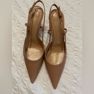 Gianvito Rossi size 38 fit like a US size 7 NWOT